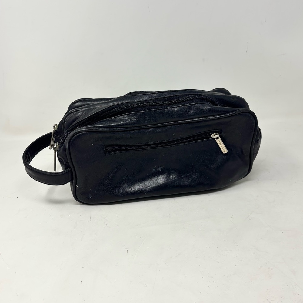 BROOKSTONE Men’s Black Leather Double Compartment Toiletry Dopp Bag 8” X 4” X 4”